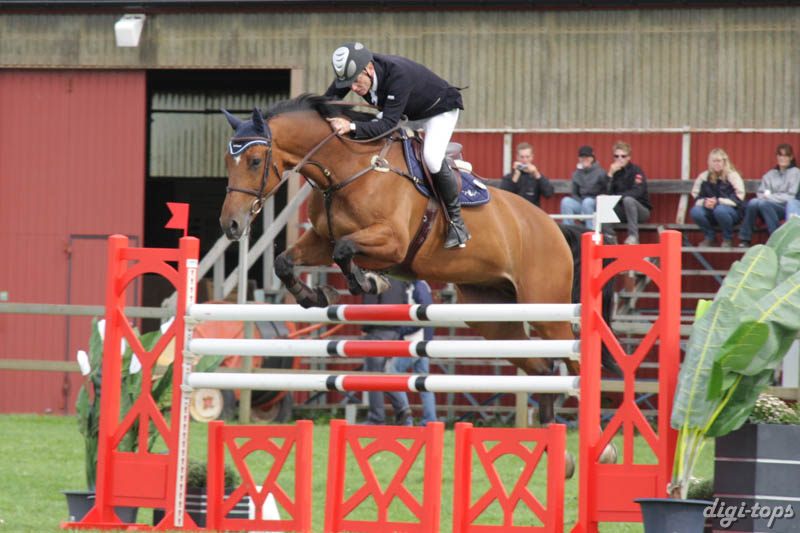 20080828_131930_0127 Royne Zetterman Spirit Magic