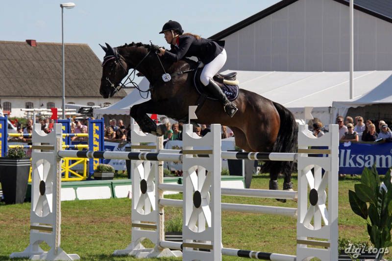 20080831_142134_0190 Charlotte Jonson Angelique