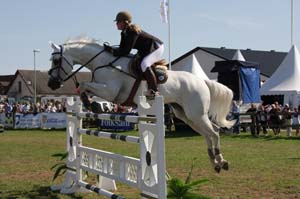 20080831_134548_0005 Linn Jonsson Ace Flb