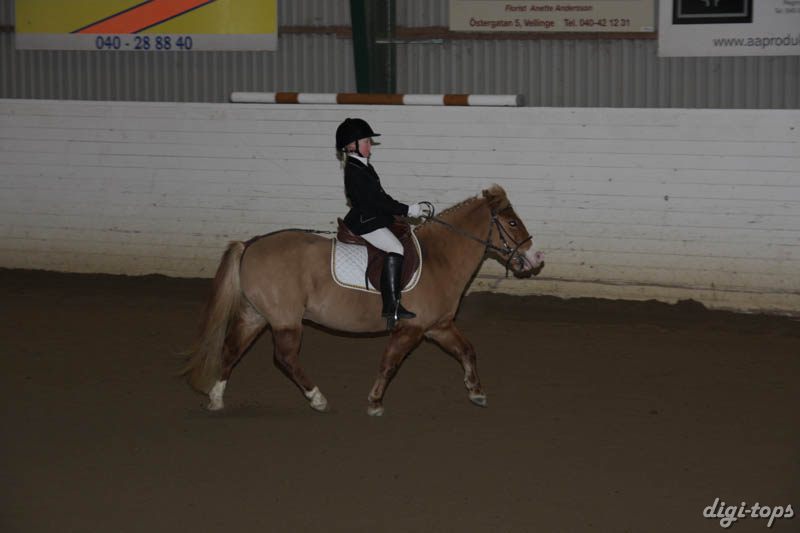 20081123_100906_0007 Emma Svensson Dottie