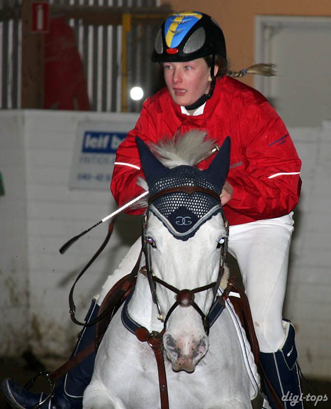 20090308_132206_0110 tove fritiofsson snow-girl