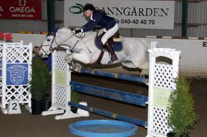 Raae_Olivia_Silver_Popper_8d_20090405_150940_0378