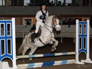 20091227_122138_0101 felicia eden gizmo